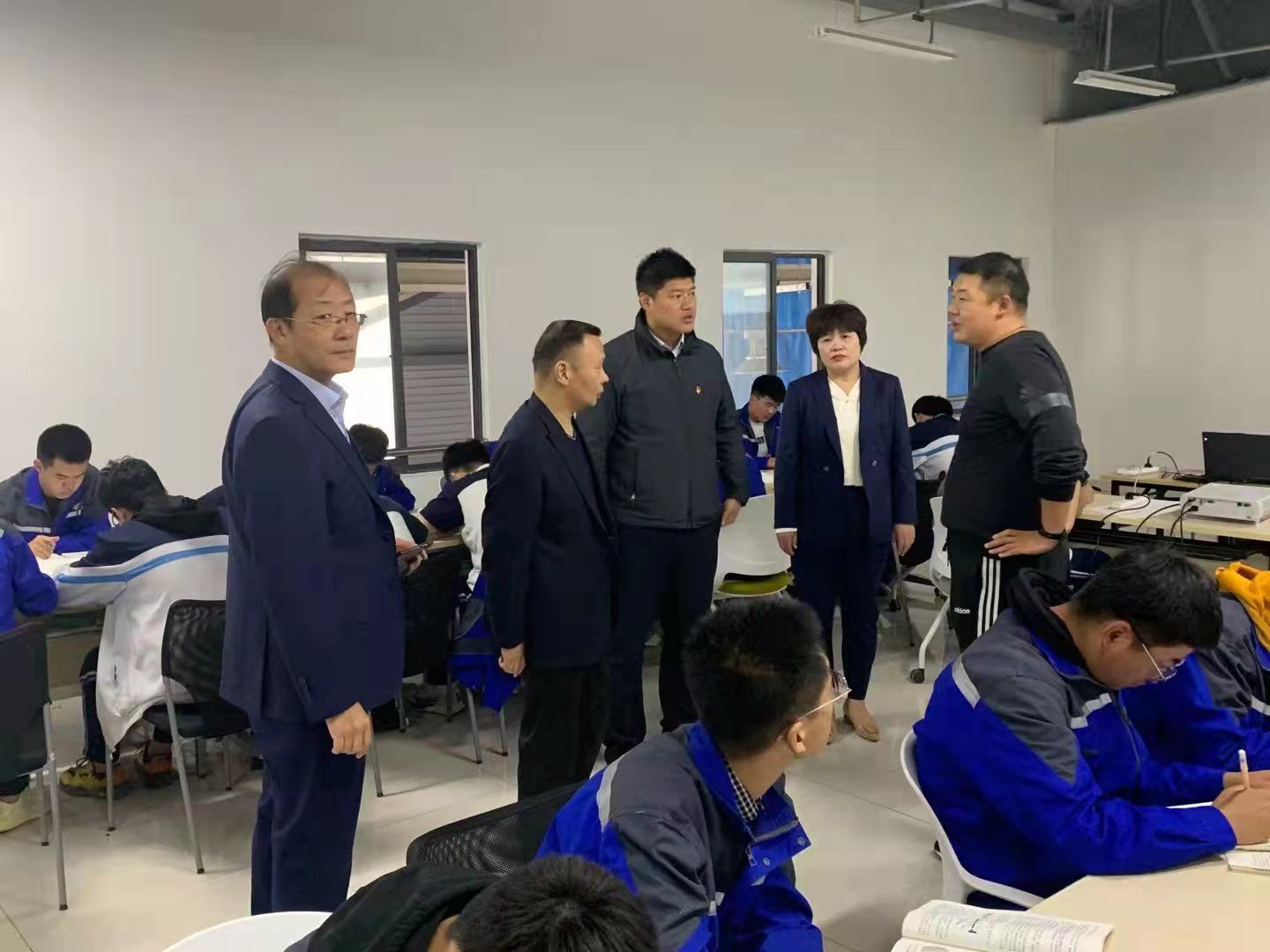 微信图片_20211019110805.jpg 微信图片_20211019110805.jpg